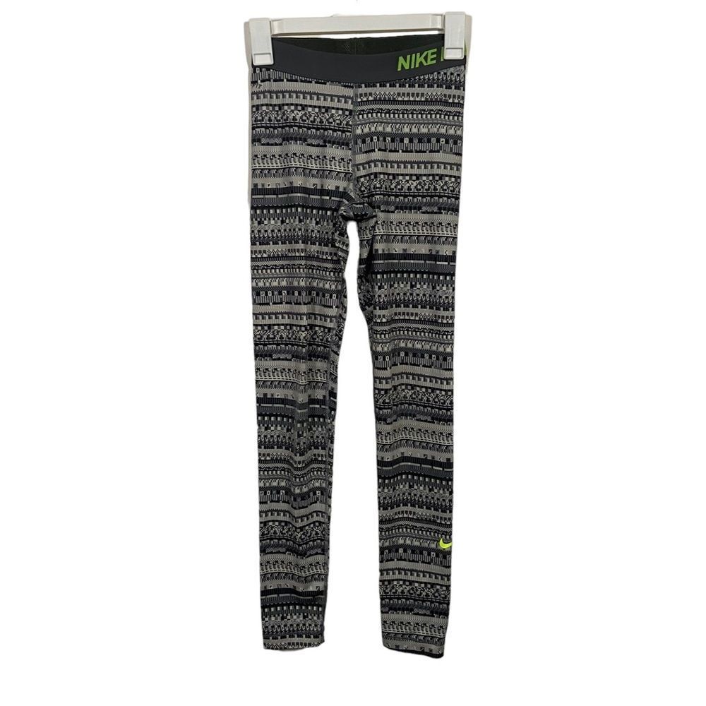 Nike Pro Dri-Fit Patterned Athletic Leggings